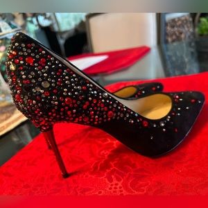 Vince Camuto size 7 black and red jeweled heels worn once
